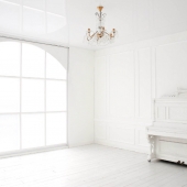 Очень белый зал