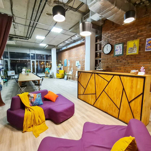 Основной зал