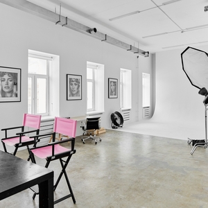 Зал с циклорамой