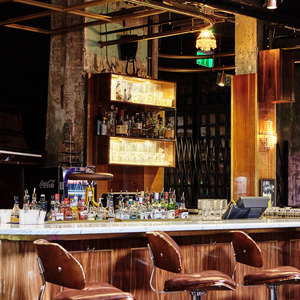 Фонтан и Бары