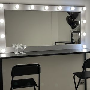 Гримерное место №1