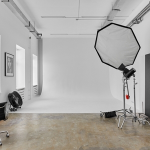 Зал с циклорамой