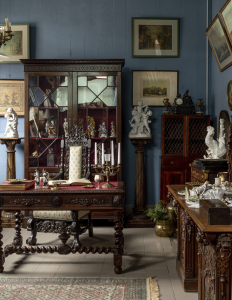 Антикварный магазин Antik&Brut