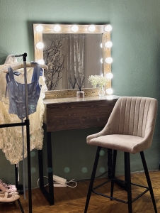 Гримерное место