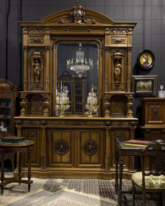 Антикварный магазин Antik&Brut