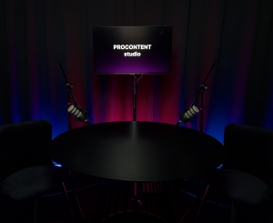 Total Black зал Подкастов