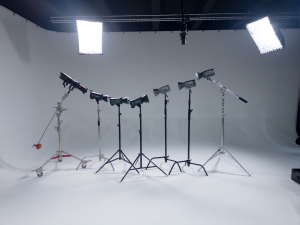 White с циклорамой