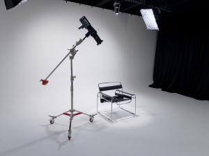 White с циклорамой