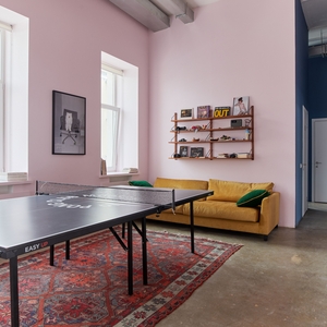 Зал розовый