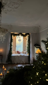 Большая комната на Петроградской