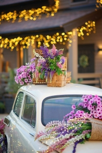 Ретро авто с цветочным декором