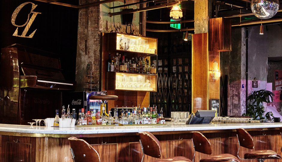 Фонтан и Бары