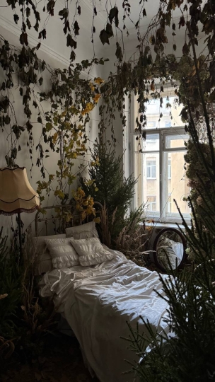 Малая комната на Петроградской