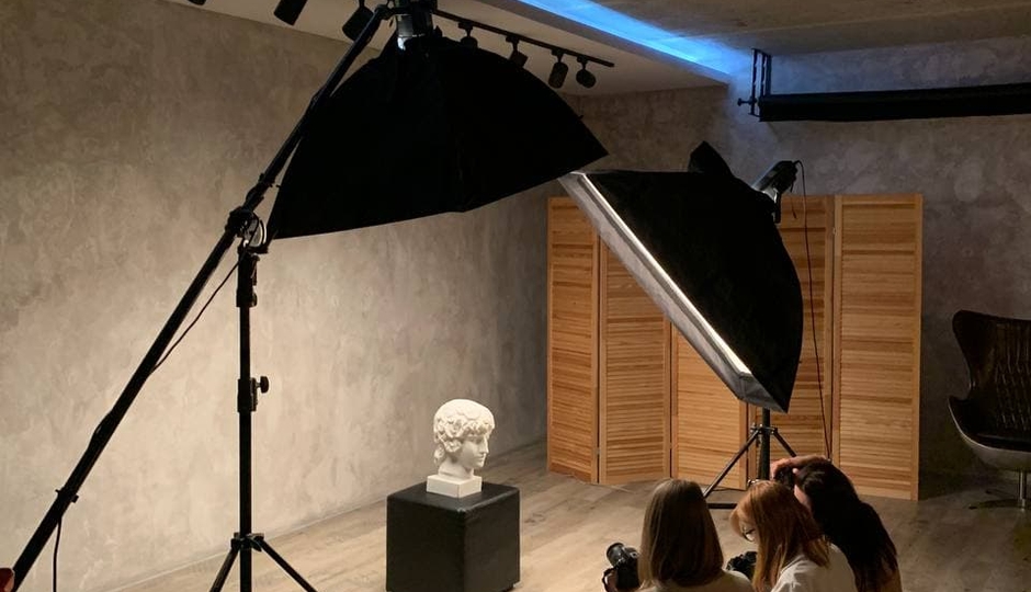 Зал LOFT (НГ декорации 27.10 по 20.01)