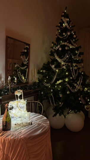 All in Ванеева (черный и белый залы)