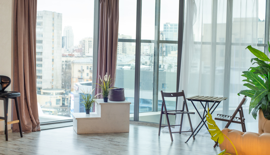 Светлый зал 