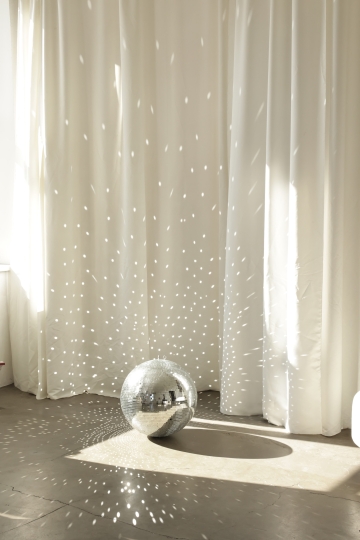 All in Ванеева (черный и белый залы)