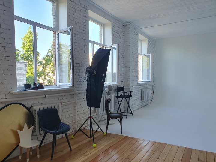 Один зал - несколько локаций