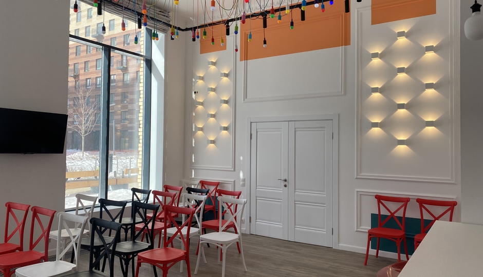 Большой зал (Famous)