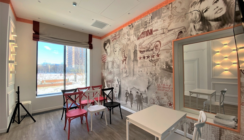 Большой зал (Famous)