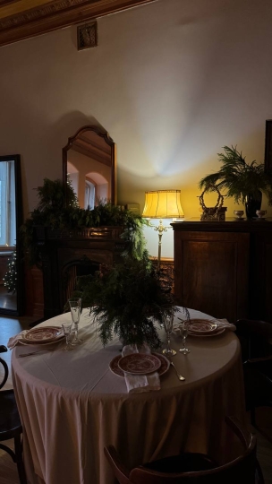 Каминный зал в особняке на Невском