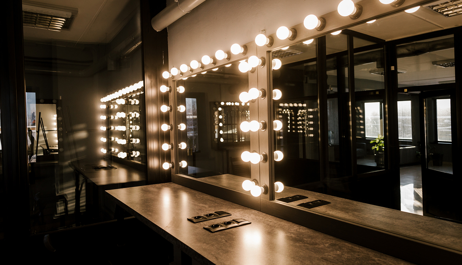 Гримерное место