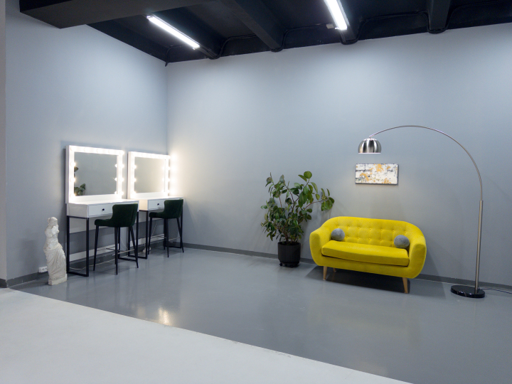 White с циклорамой