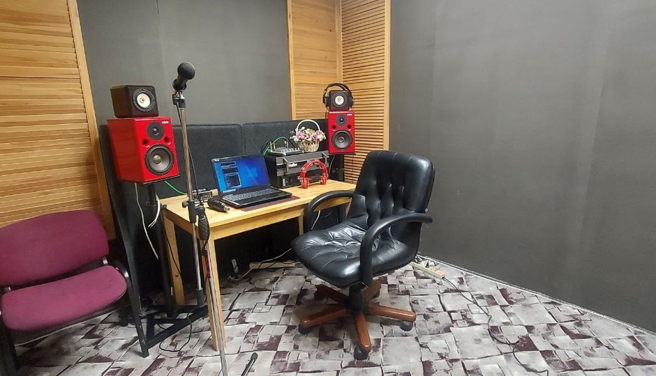 Студия звукозаписи, вокзальный класс