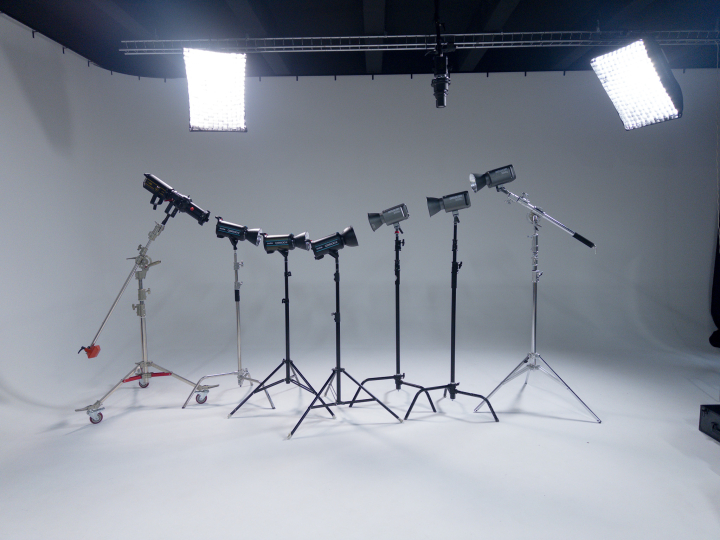 White с циклорамой