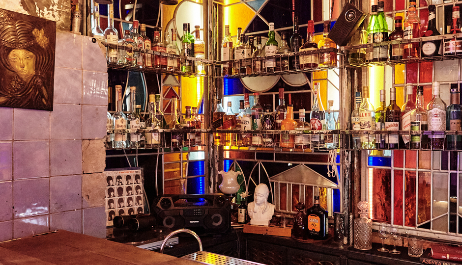 Бар Тройничок + Pop-Up Bacardi