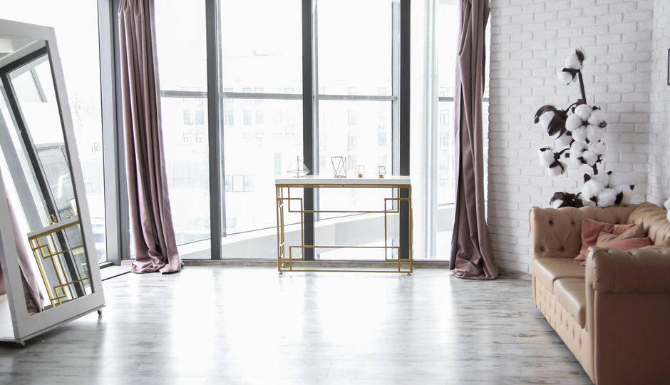 Светлый зал 