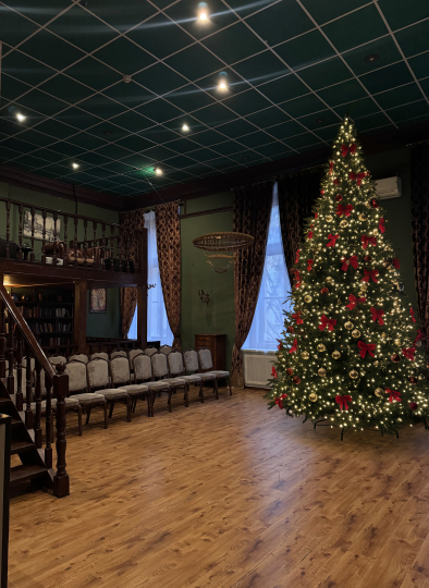 Зал Каминный