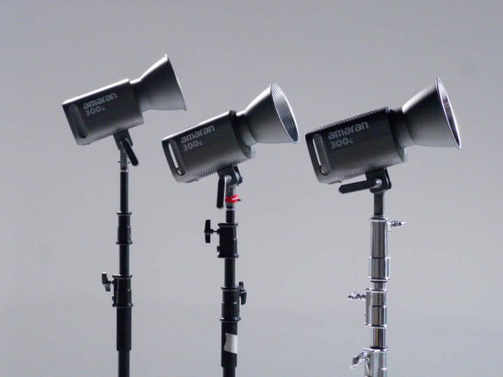 White с циклорамой