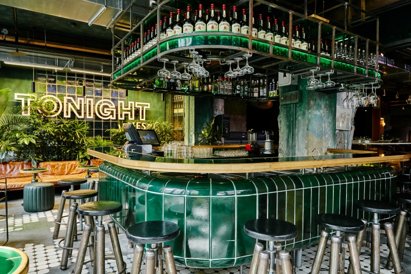 Фонтан и Бары