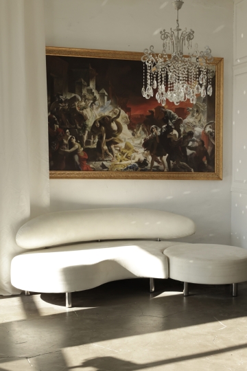 All in Ванеева (черный и белый залы)