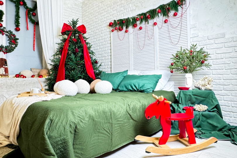 Студия целиком