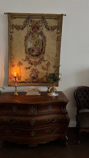 Гостиная в особняке на Выборгской