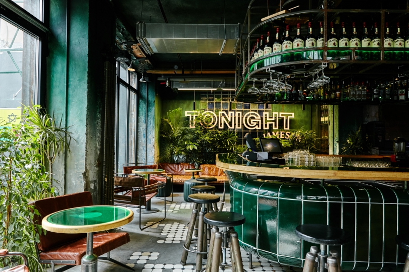 Фонтан и Бары