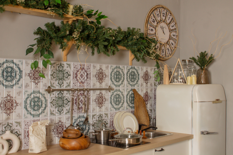 Студия целиком