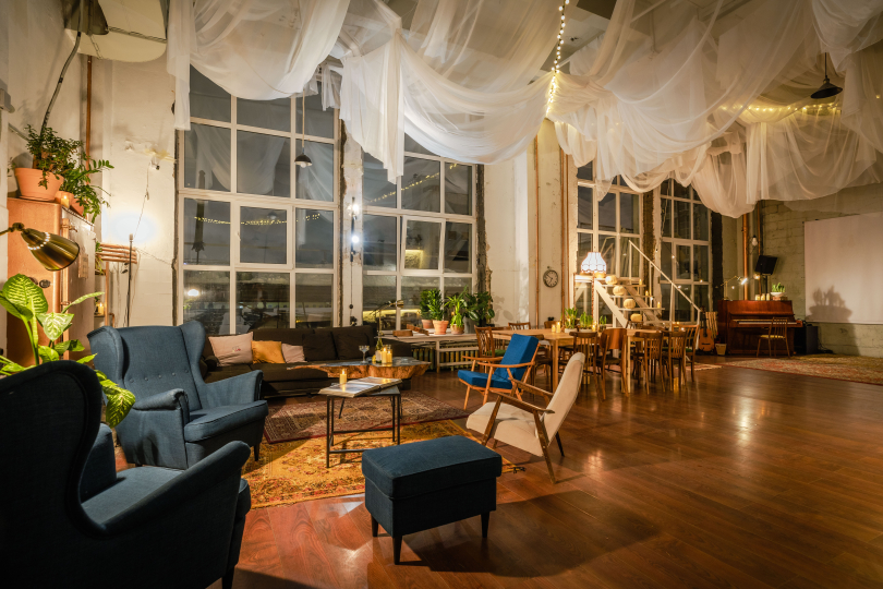 Гостиная для друзей с террасой