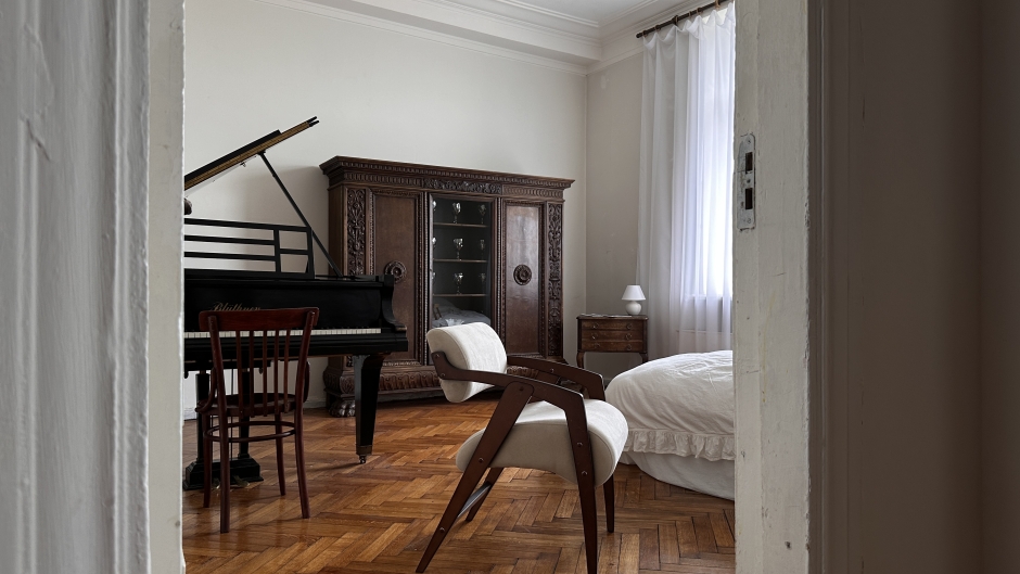 Винтажная квартира в Сталинке  с роялем- Twosabe studio