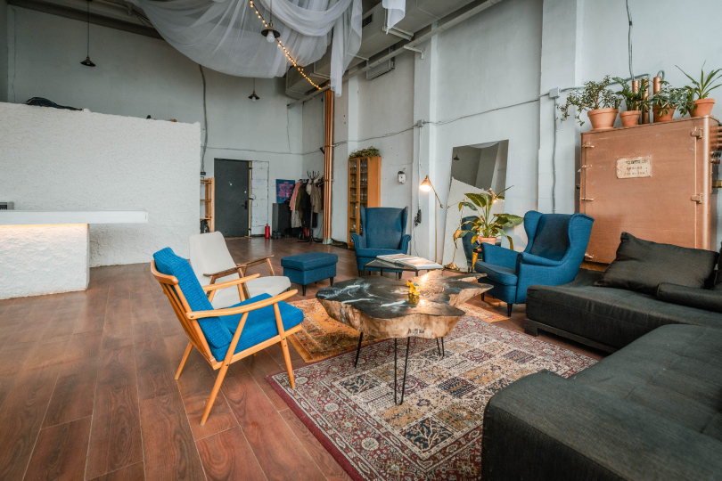 Гостиная для друзей с террасой