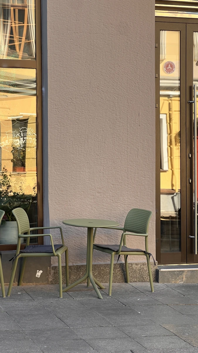 Летняя веранда кафе