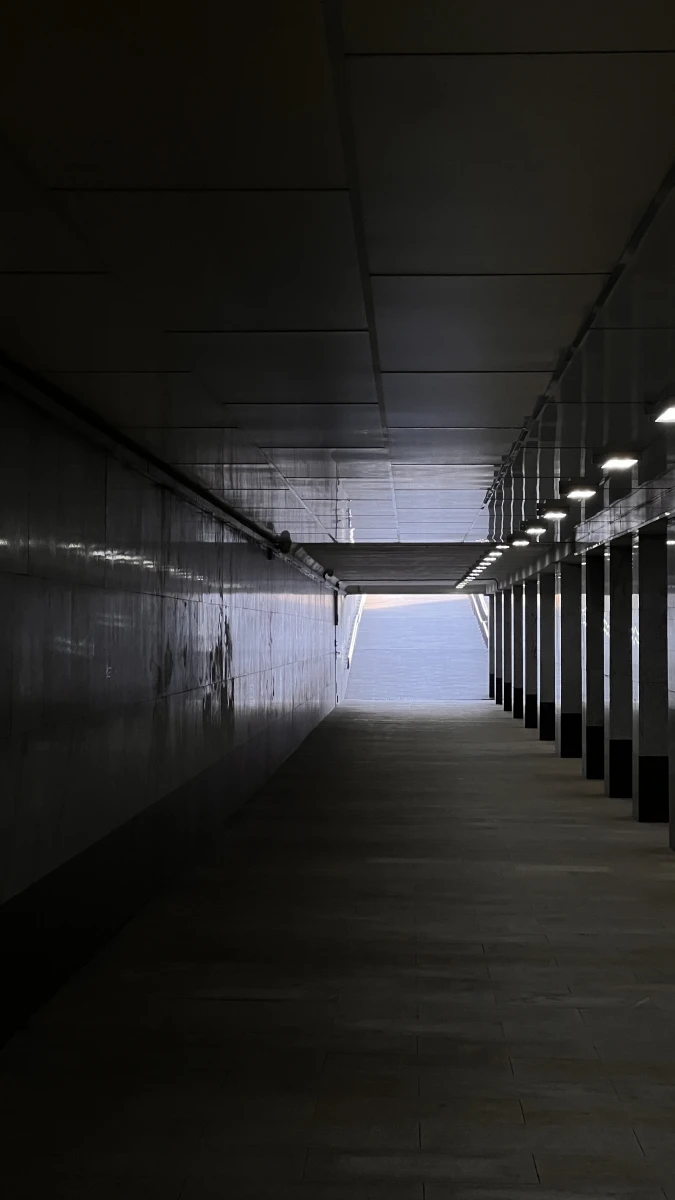 Безлюдный переход на Лужниках