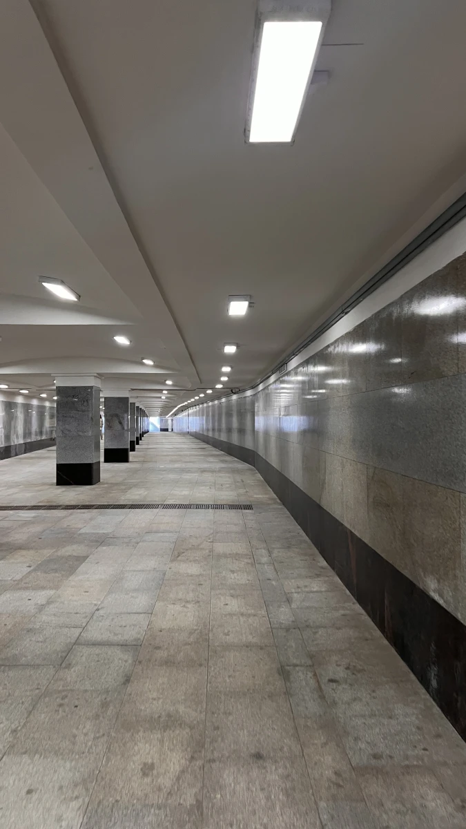 Безлюдный переход на Лужниках