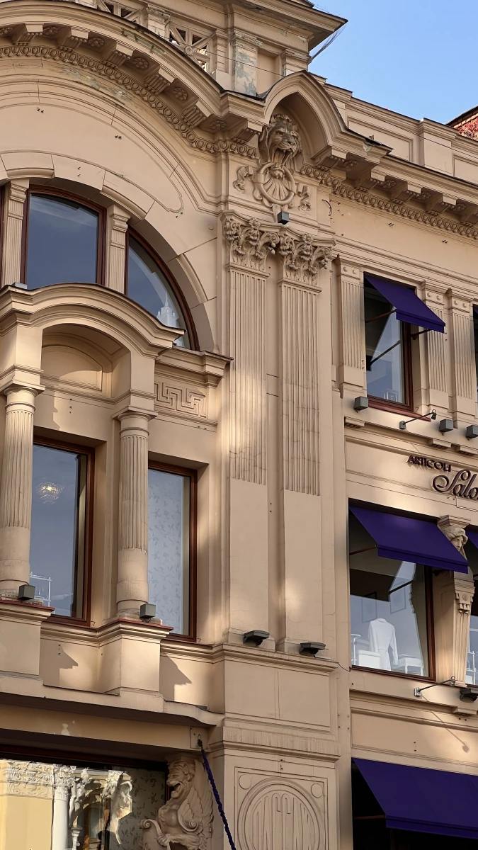 Роскошный фасада Пассажа