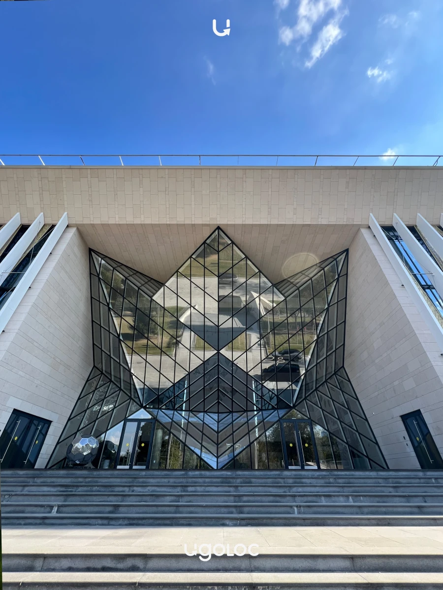 Ледовый центр Кристалл