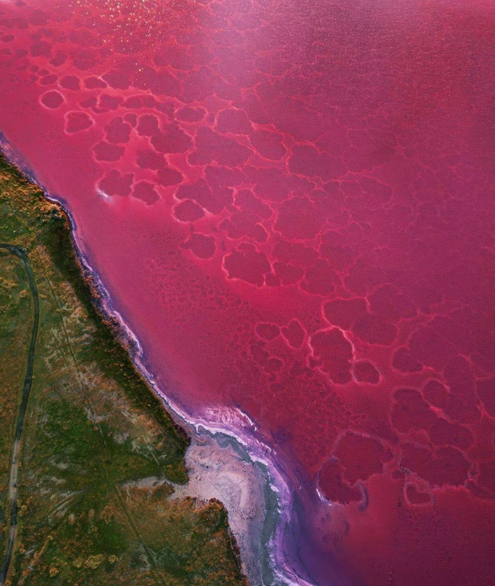 Малиновое озеро