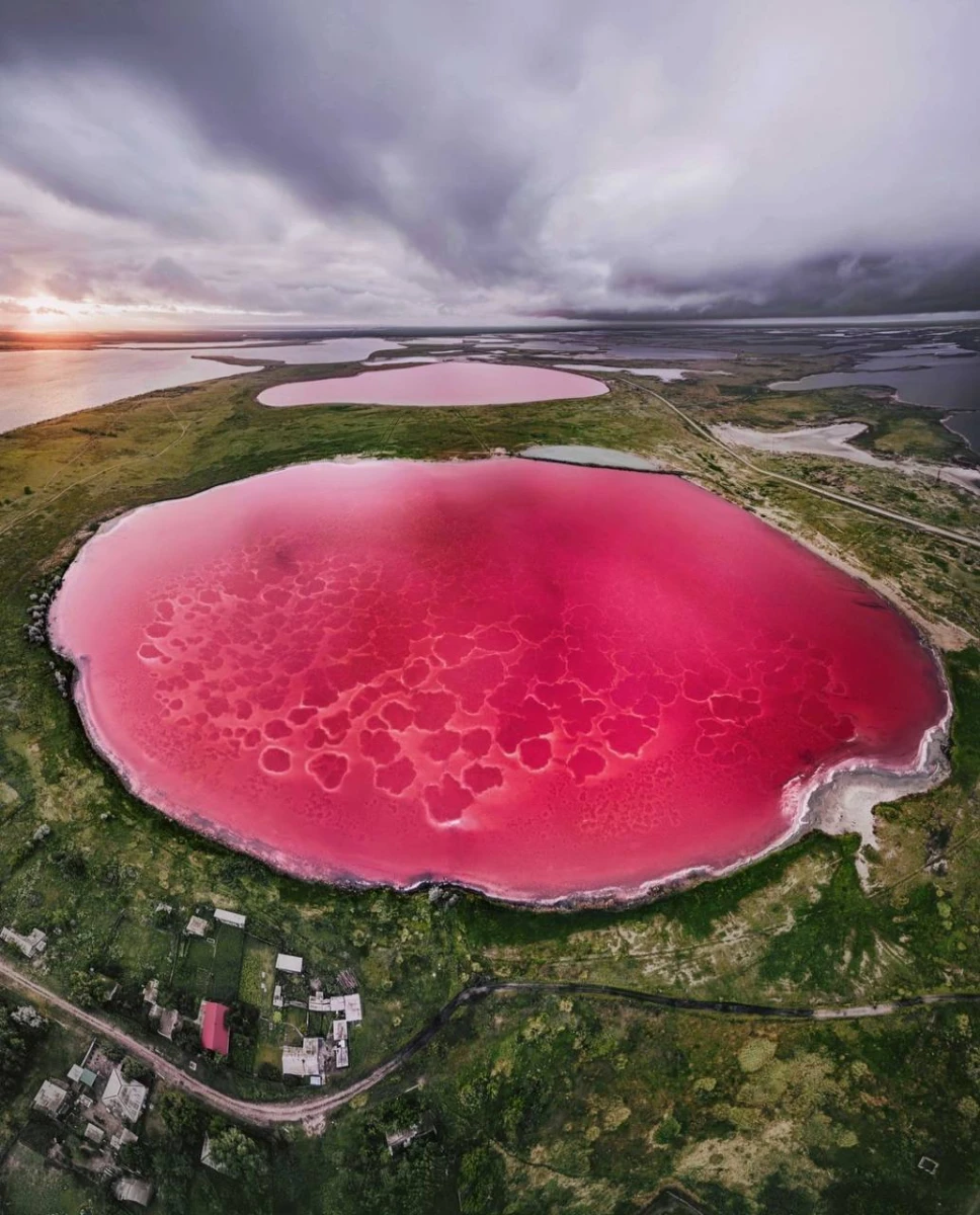 Малиновое озеро