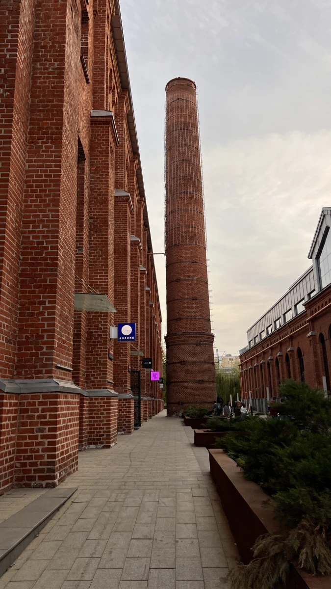 Лофтовый квартал с разнообразием кирпичных строений